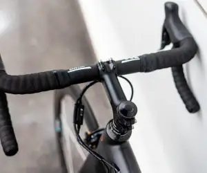 bicycle handlebar width